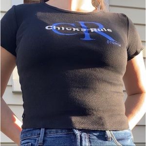 ⚠️SOLD via Instagram⚠️90s cropped t-shirt!